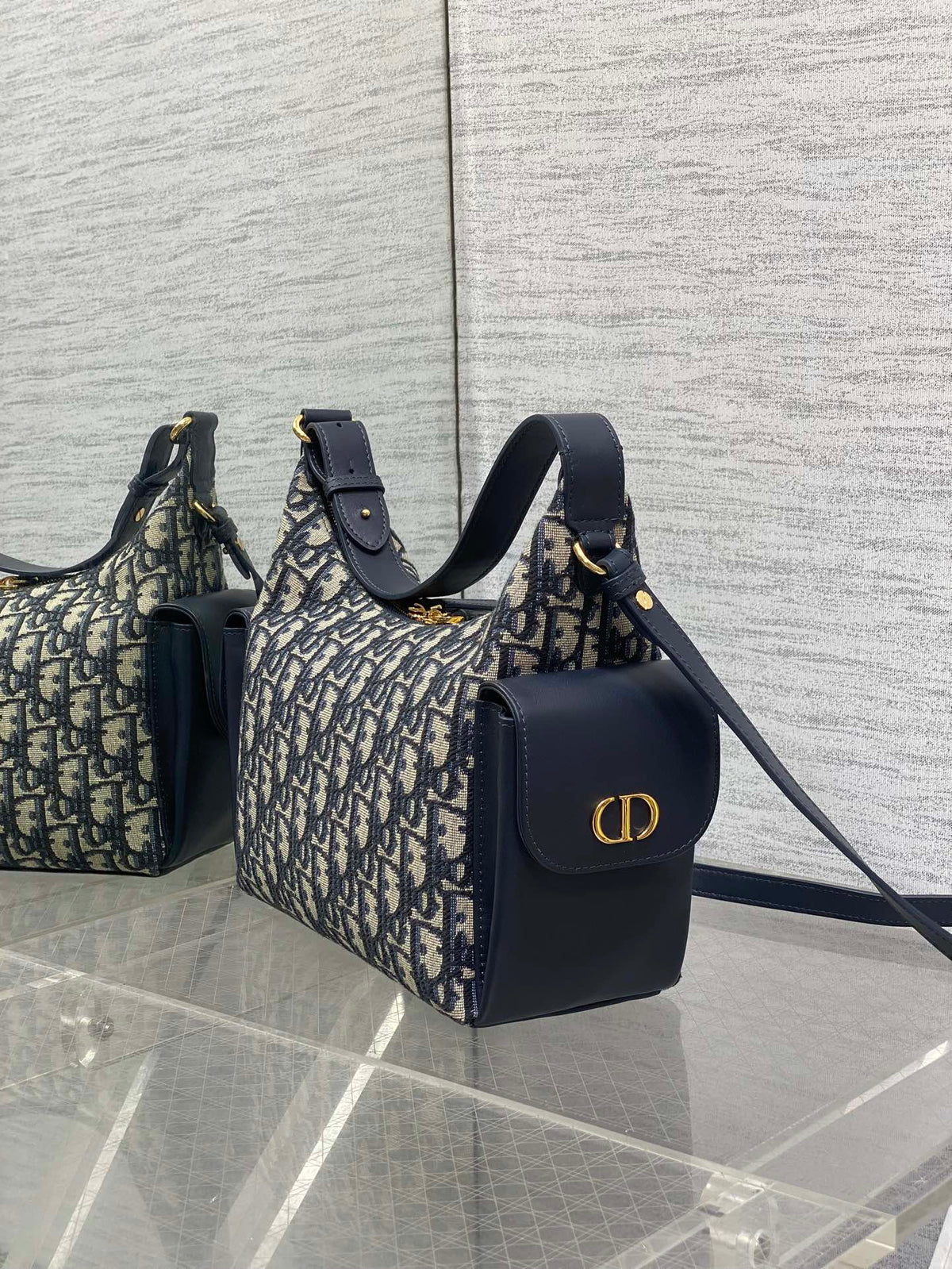 DIOR 25S MEDIUM D-DREAM BAG 24 IN BLUE  OBLIQUE JACQUARD AND SMOOTH CALFSKIN